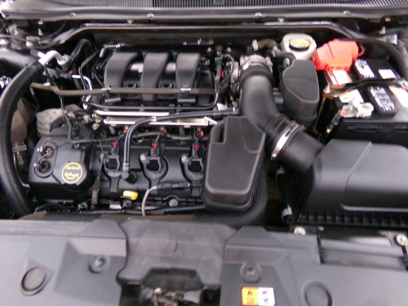 2016 Ford Taurus SE Image 9 of 39