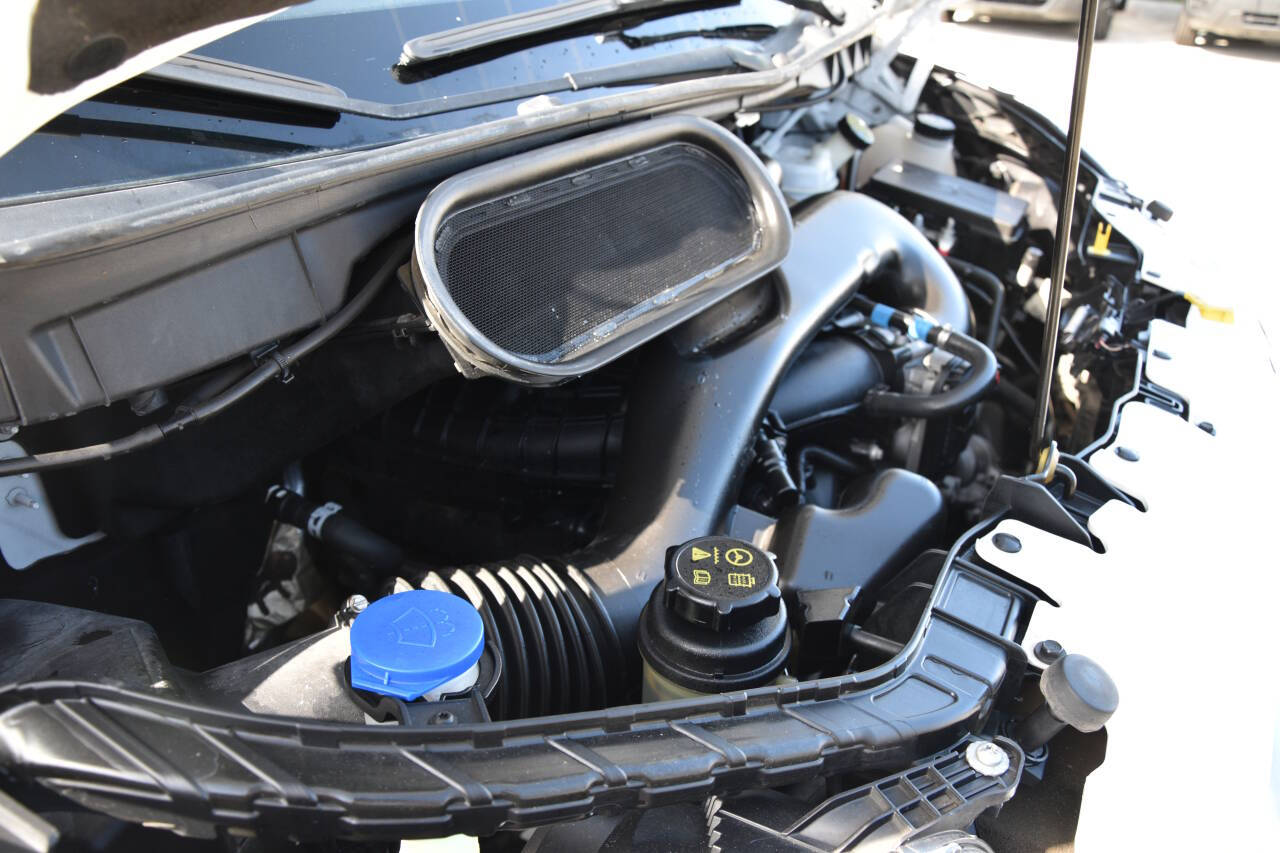 Vehicle image 15 of 15