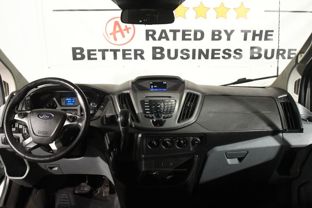 Vehicle image 8 of 22