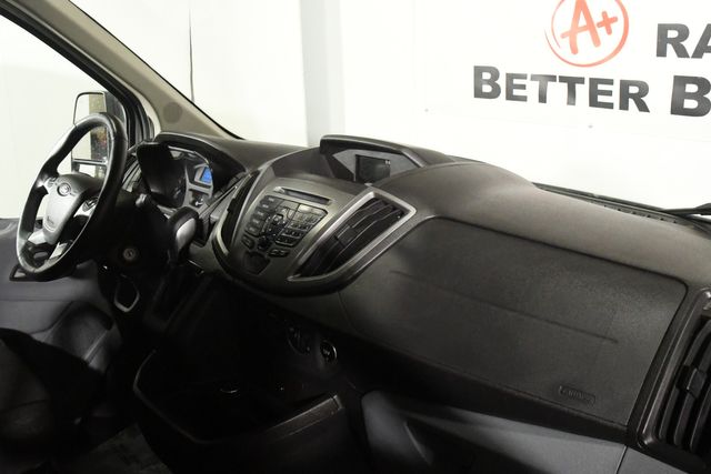 Vehicle image 17 of 22