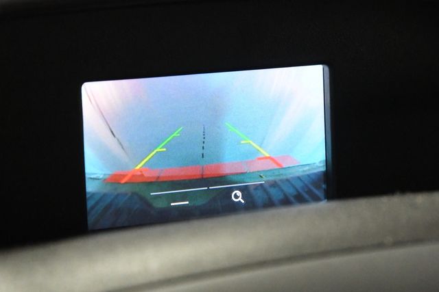 Vehicle image 12 of 22