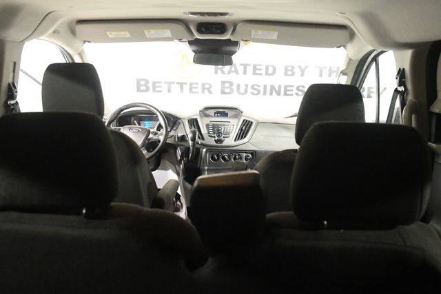 Vehicle image 20 of 22