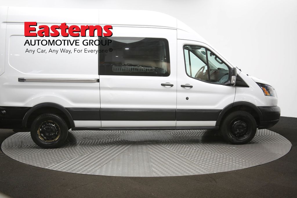 Vehicle image 18 of 96