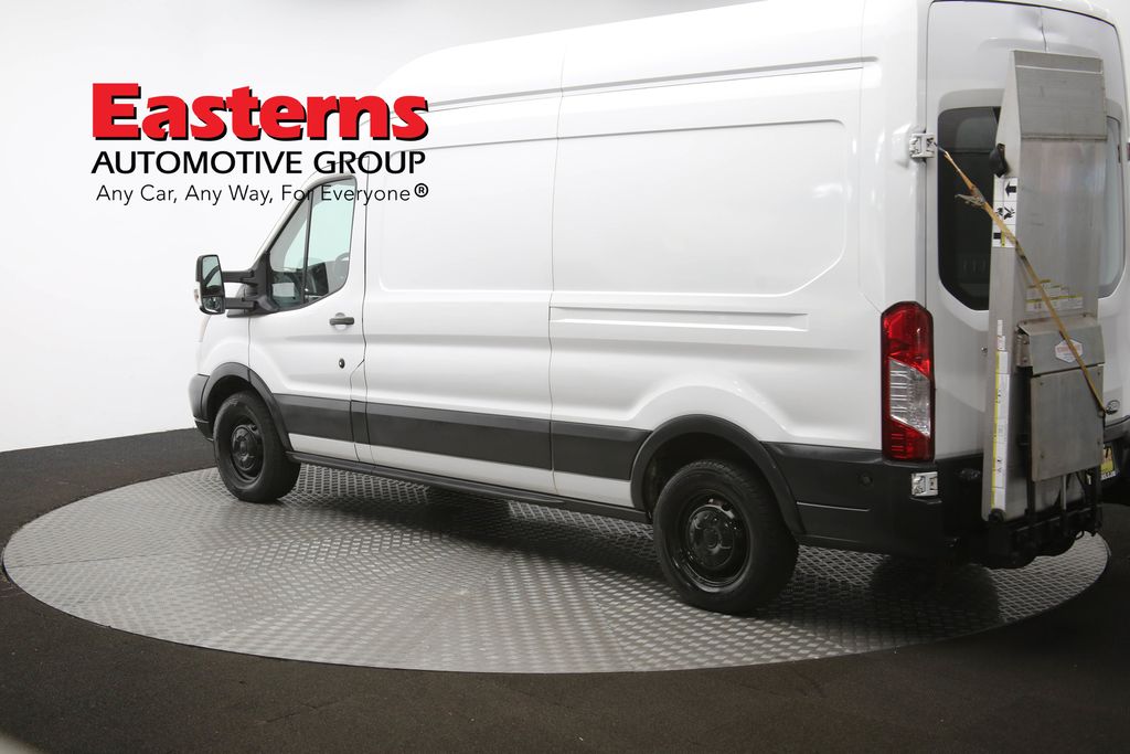 Vehicle image 30 of 96