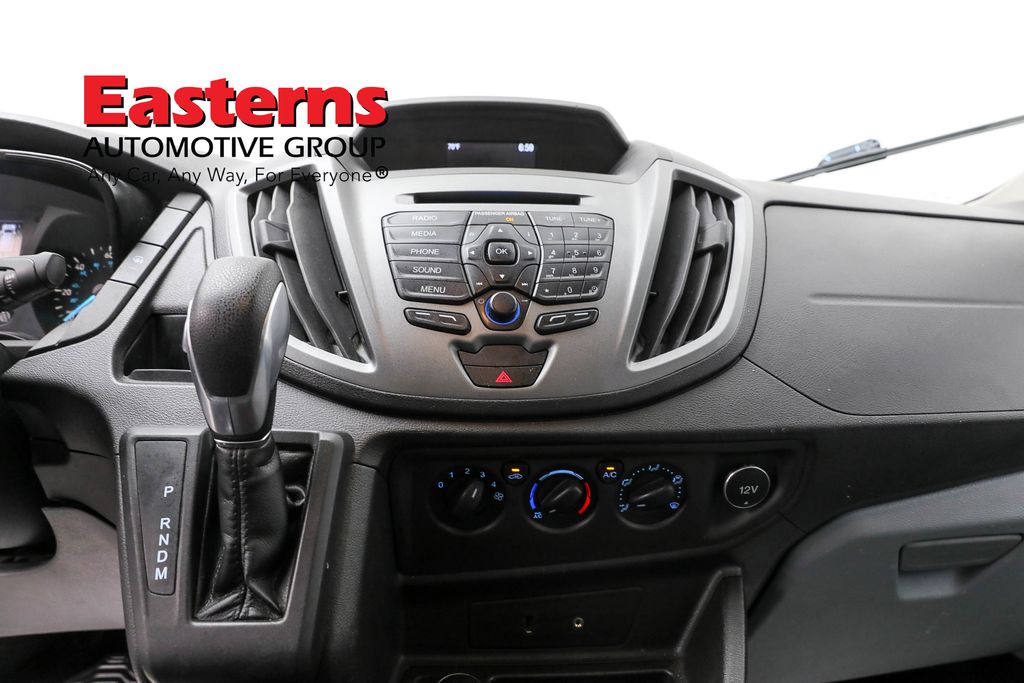 Vehicle image 39 of 96
