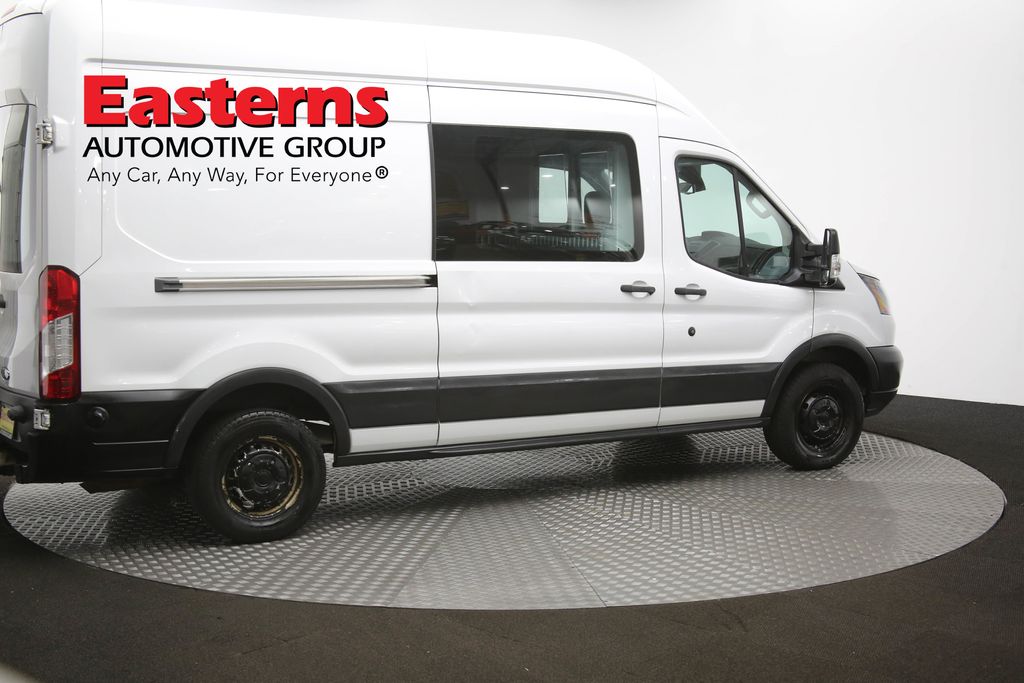 Vehicle image 21 of 96