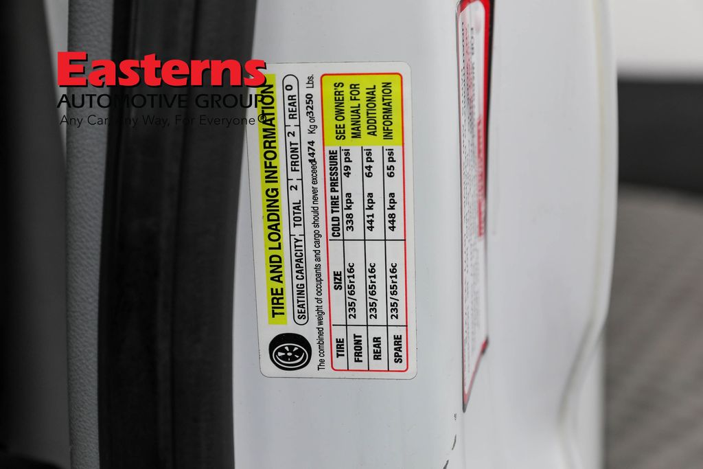 Vehicle image 60 of 96