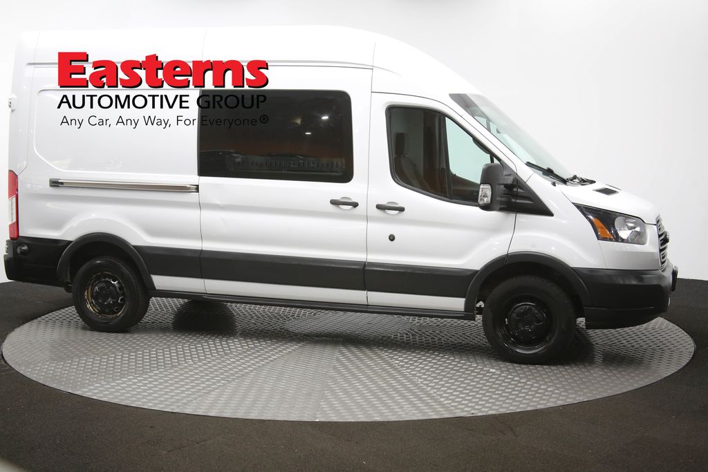 Vehicle image 16 of 96