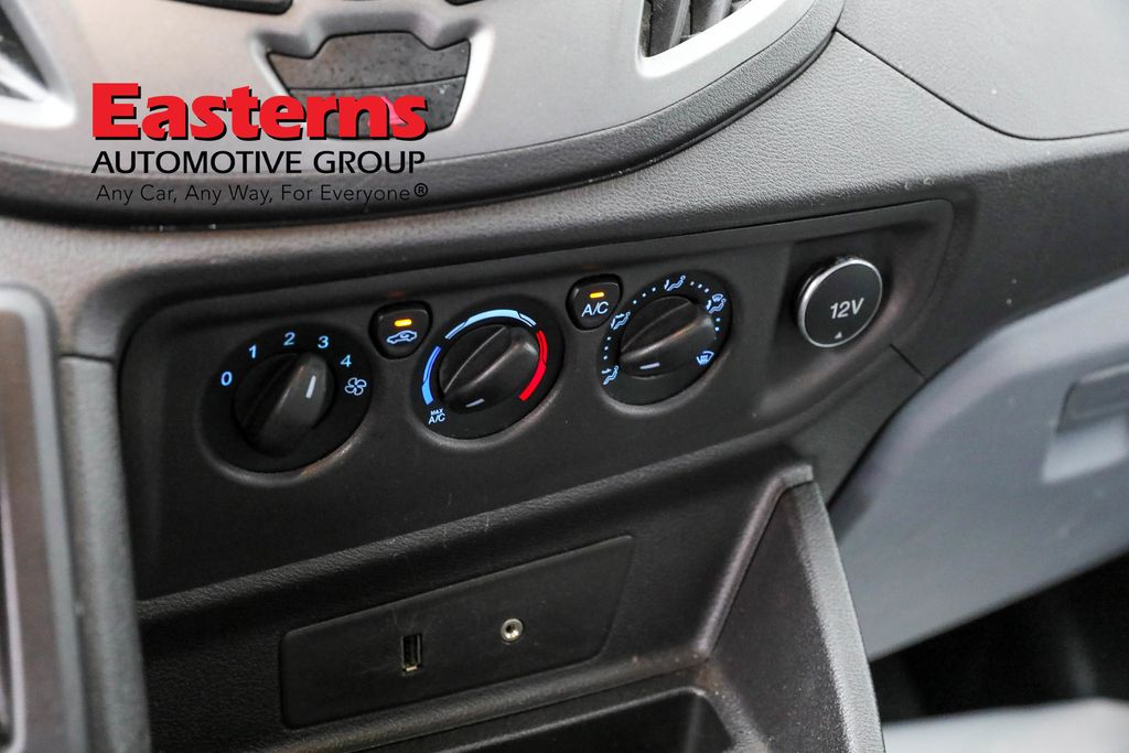 Vehicle image 46 of 96