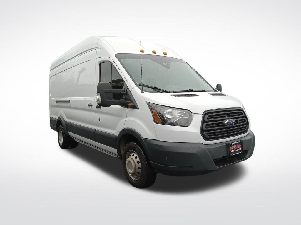 Vehicle image 5 of 12