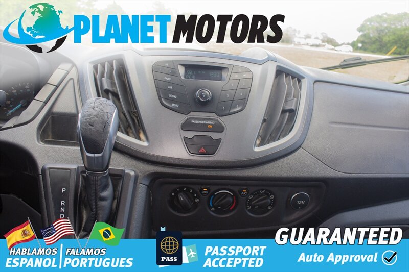 Vehicle image 13 of 15
