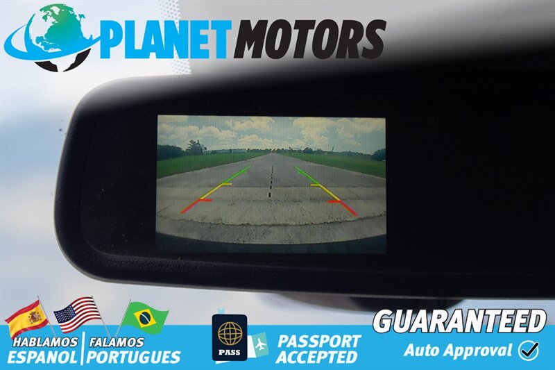 Vehicle image 14 of 15