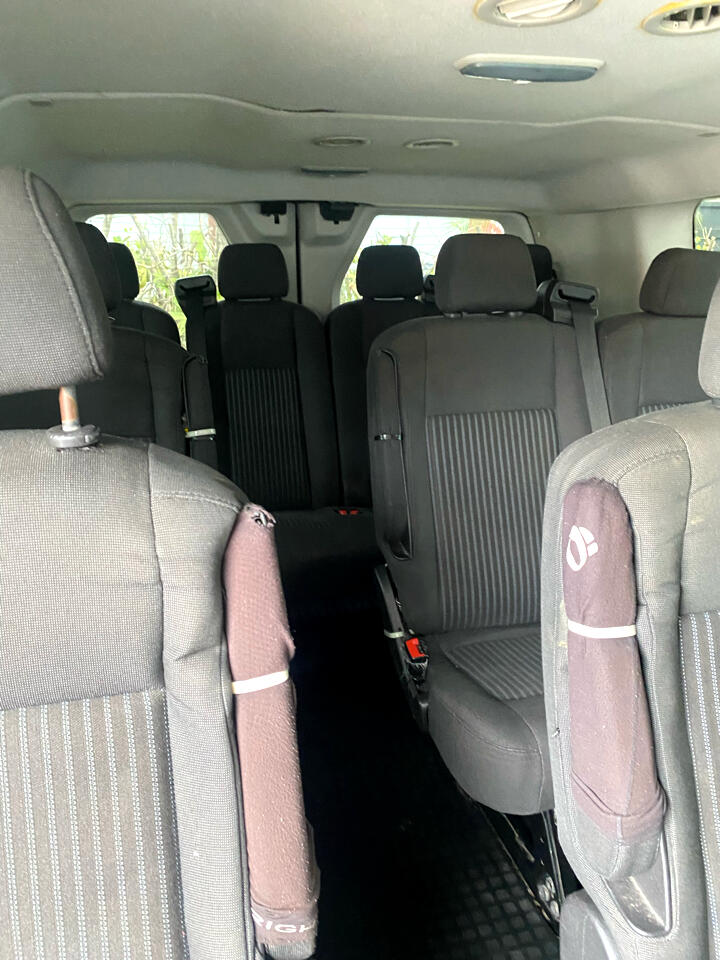 Vehicle image 10 of 16