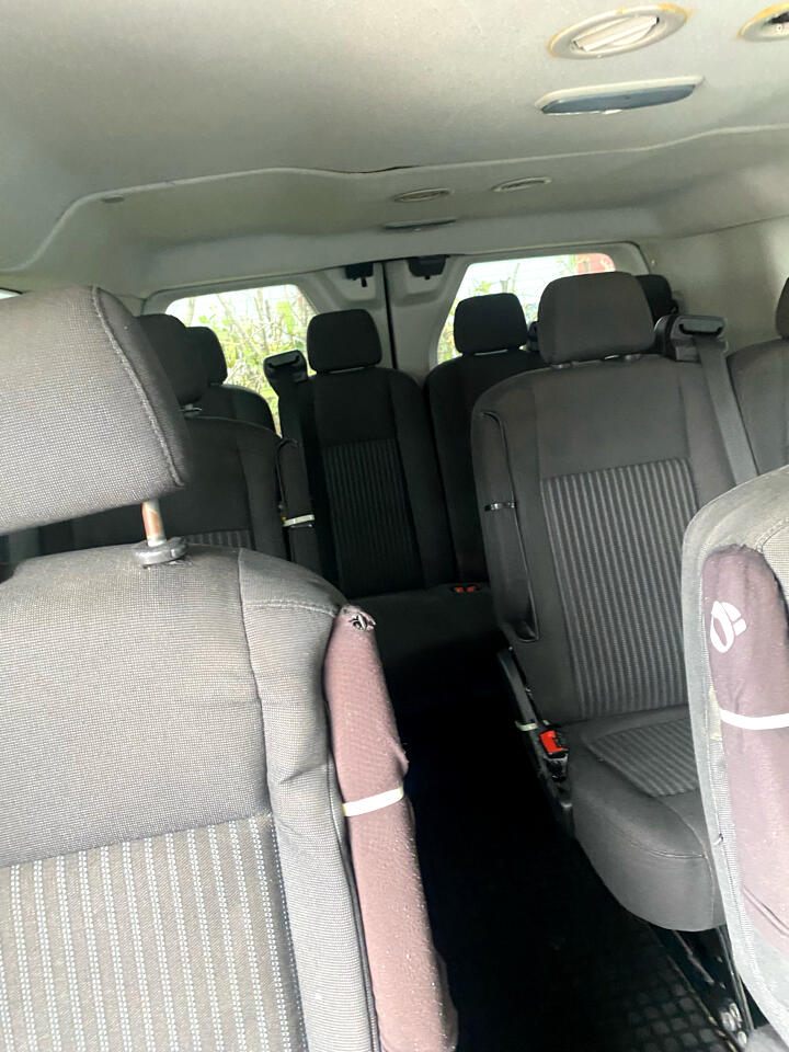 Vehicle image 11 of 16