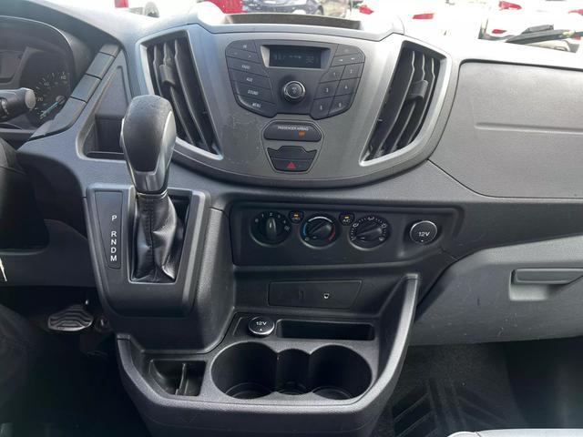 Vehicle image 12 of 16