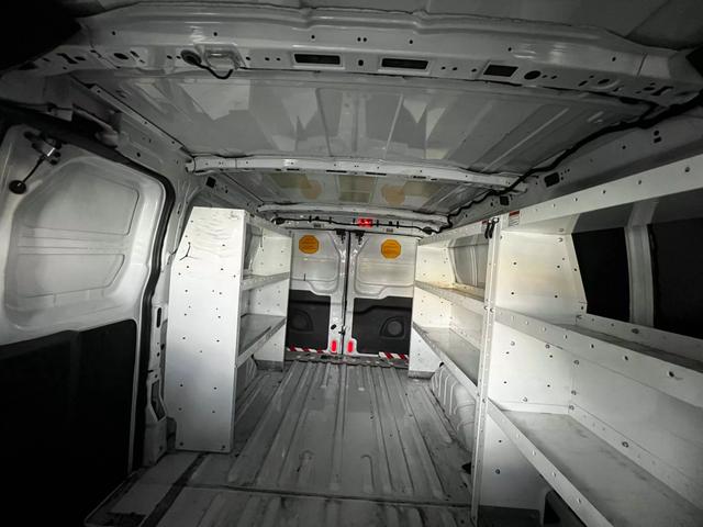Vehicle image 16 of 16