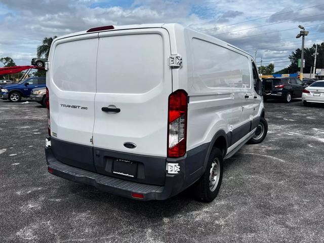 Vehicle image 6 of 16