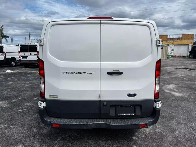 Vehicle image 5 of 16