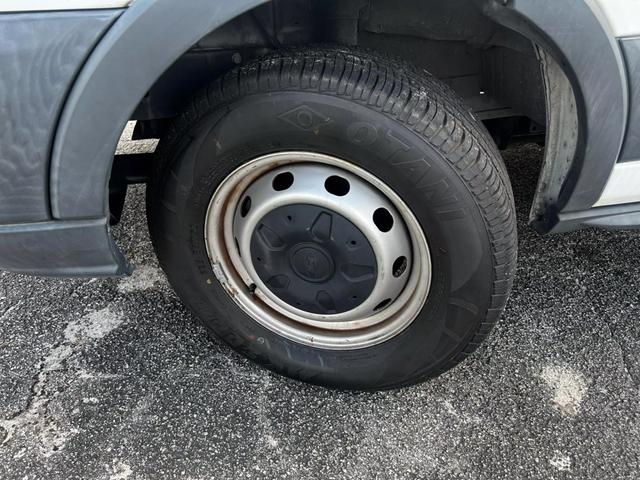 Vehicle image 4 of 16