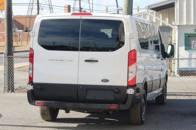 2016 Ford Transit XL Image 5 of 22