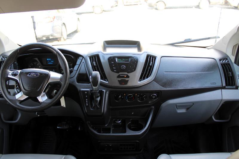 Vehicle image 12 of 31