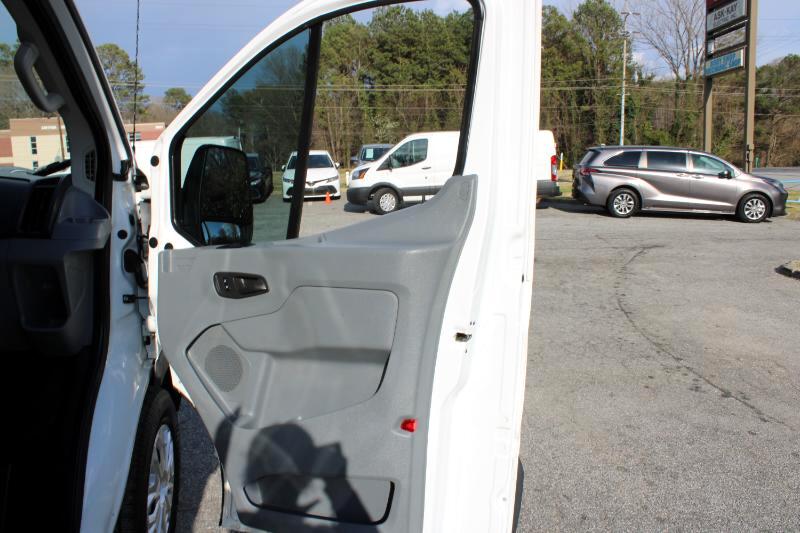 Vehicle image 26 of 31