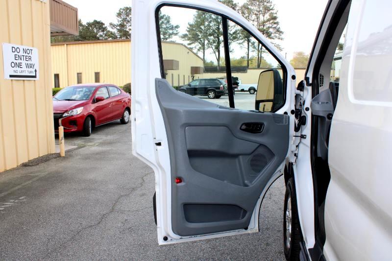 Vehicle image 19 of 25