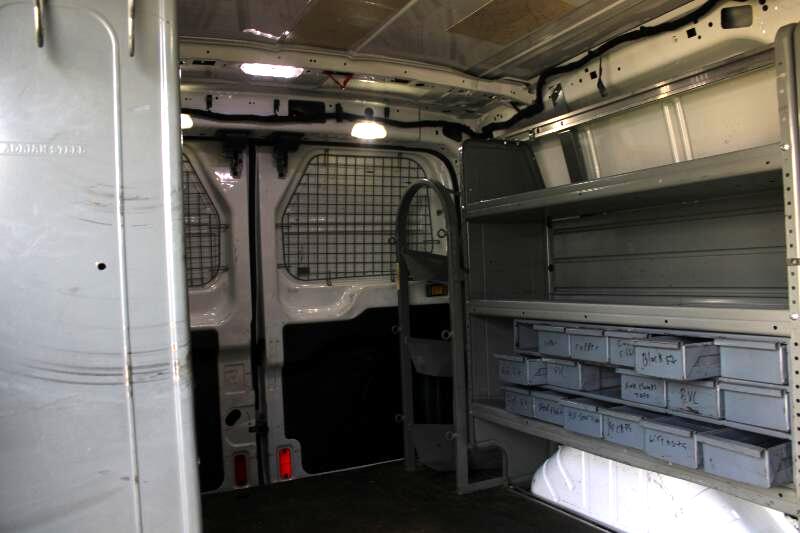 Vehicle image 17 of 25