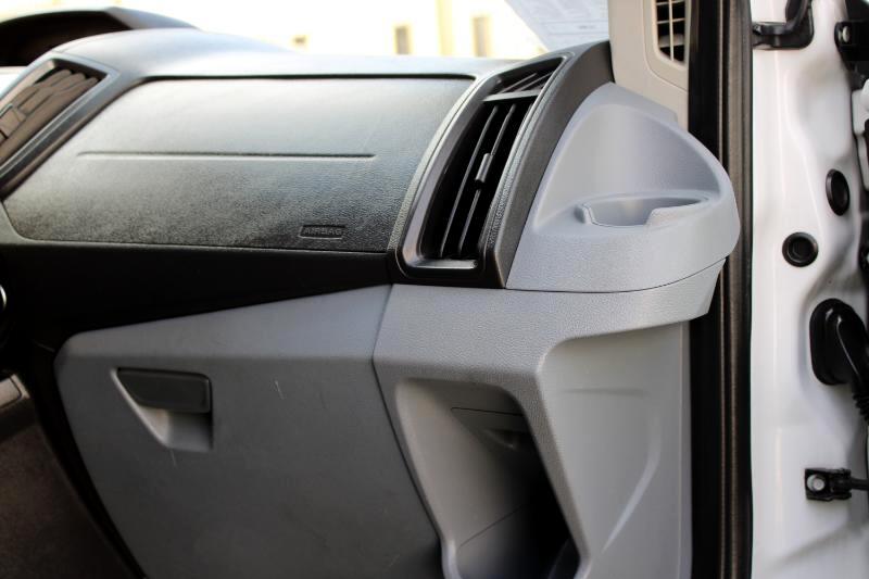 Vehicle image 18 of 25