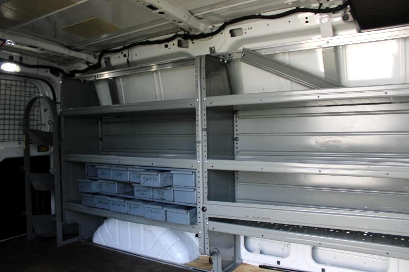 Vehicle image 16 of 25