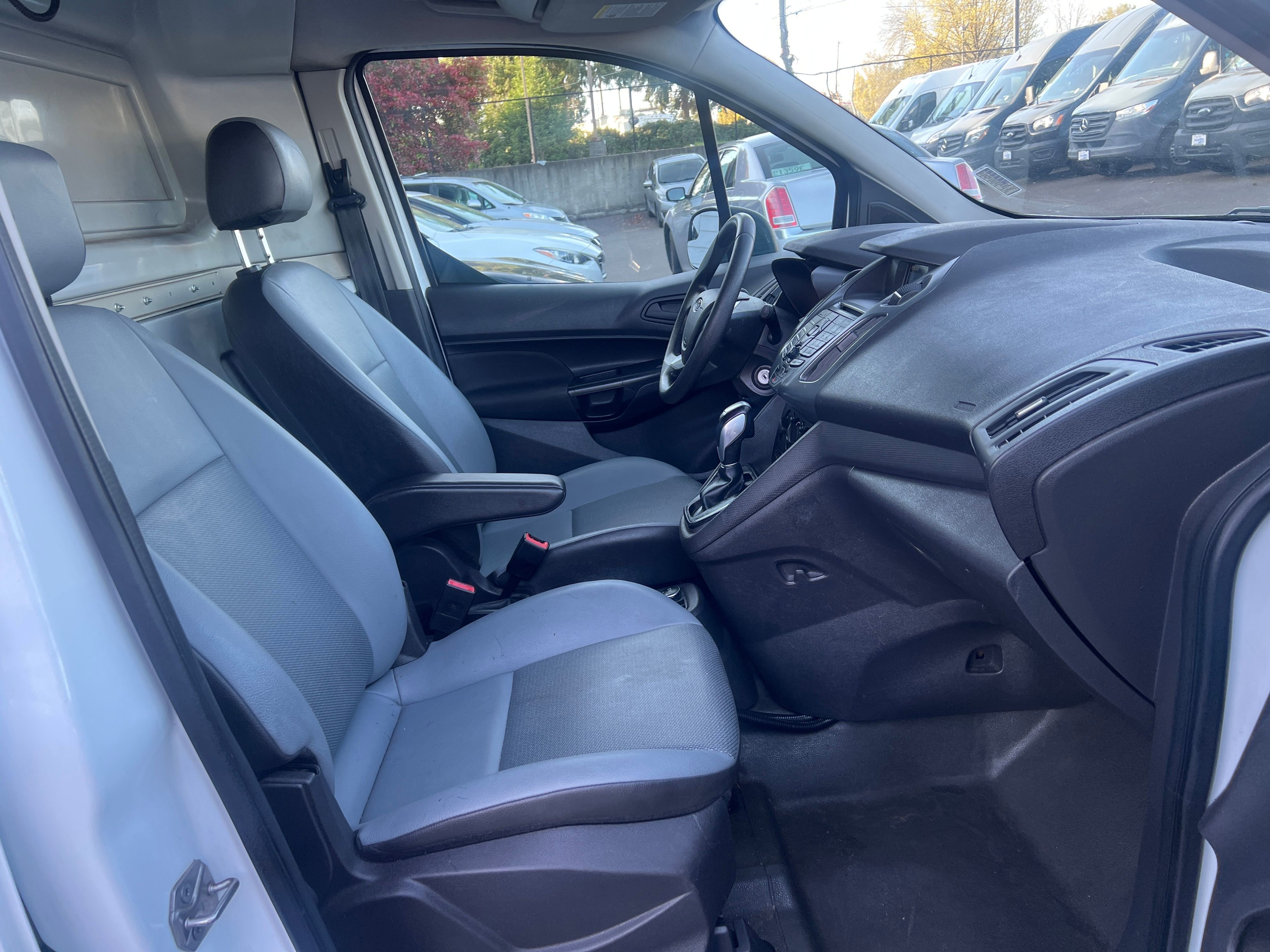 Vehicle image 9 of 25