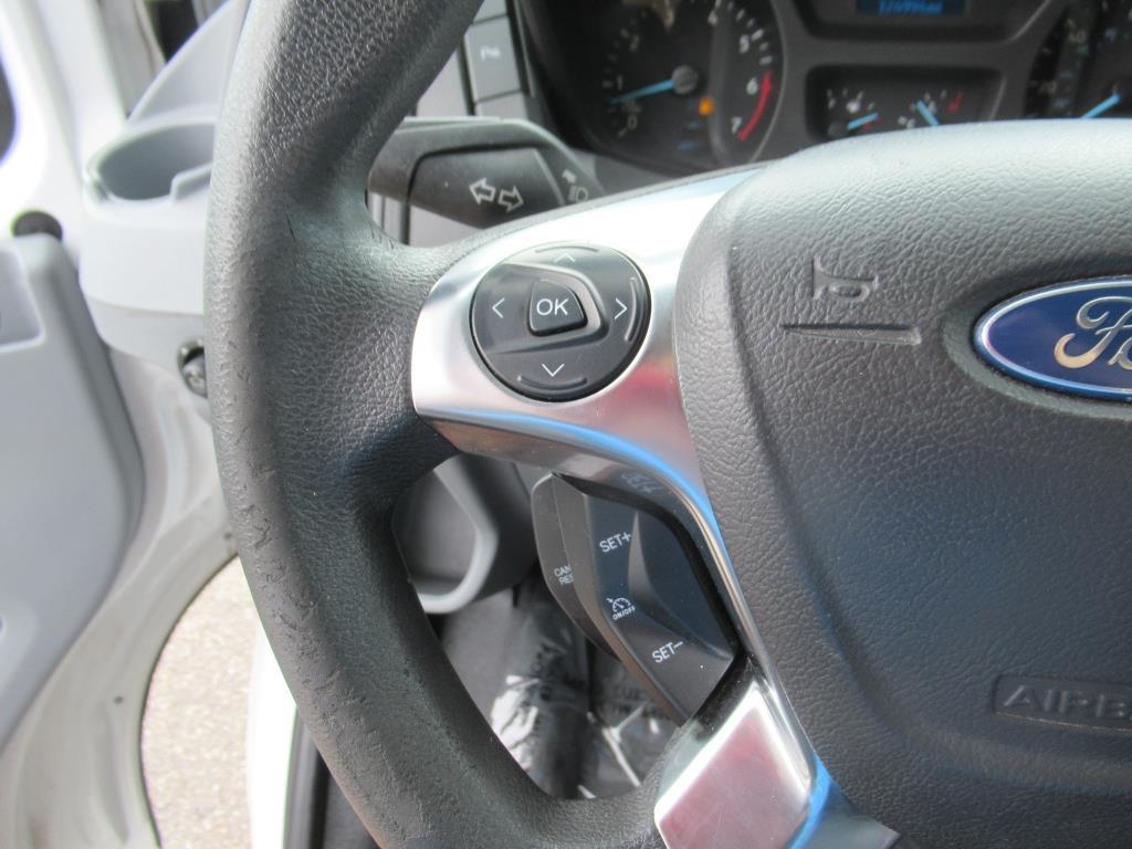 Vehicle image 18 of 29