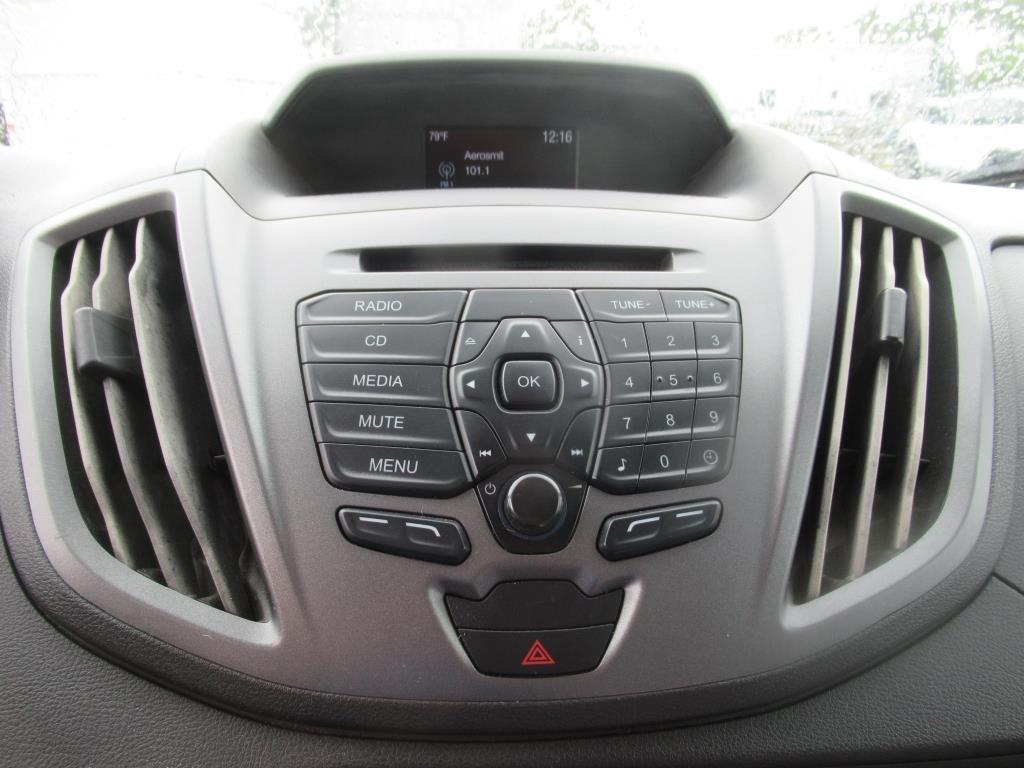 Vehicle image 22 of 29