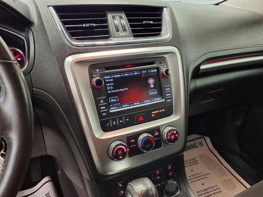Vehicle image 18 of 23