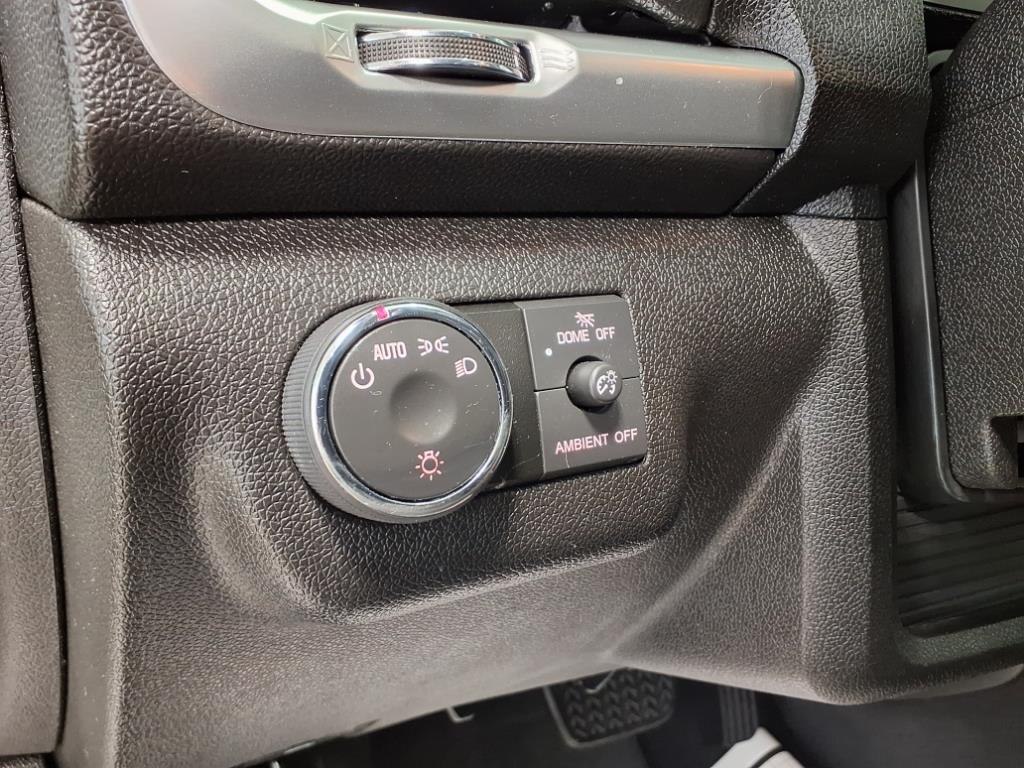 Vehicle image 15 of 23