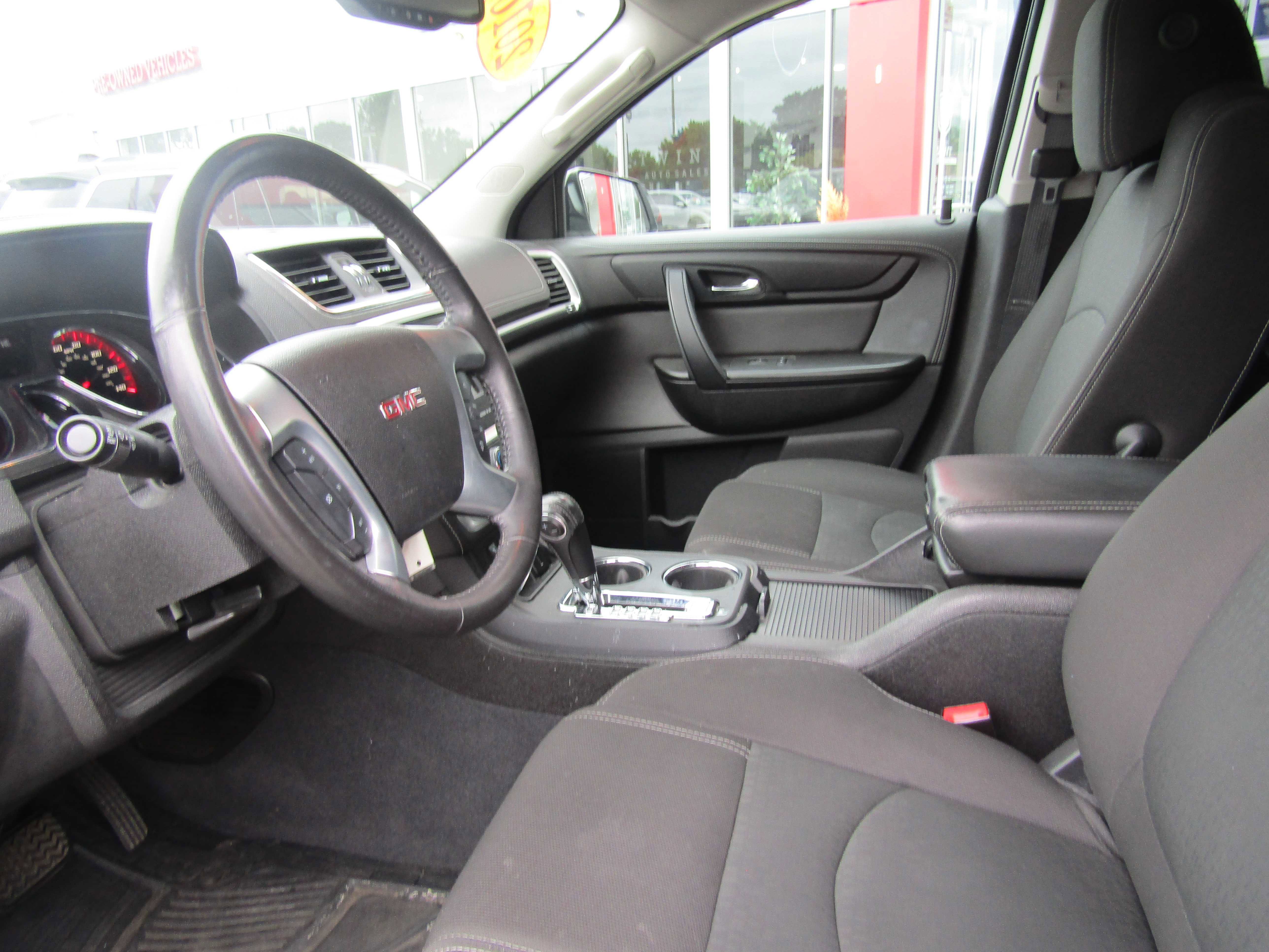 2016 GMC Acadia SLE Image 13 of 22