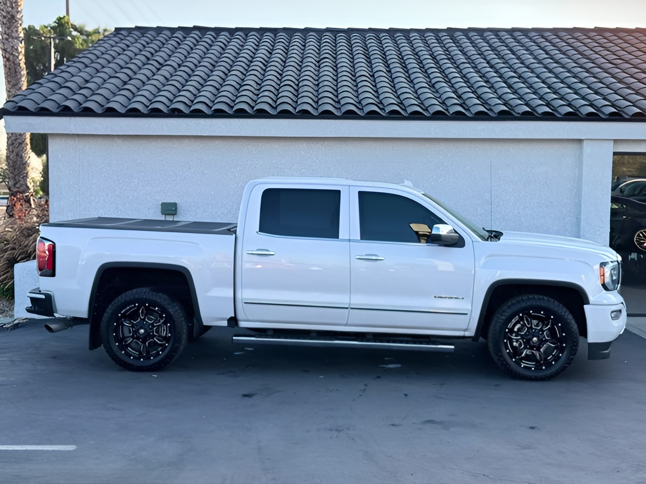 Vehicle image 45 of 49