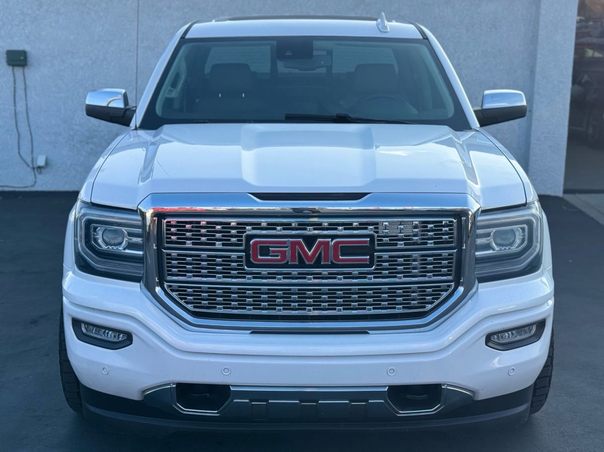 Vehicle image 3 of 49