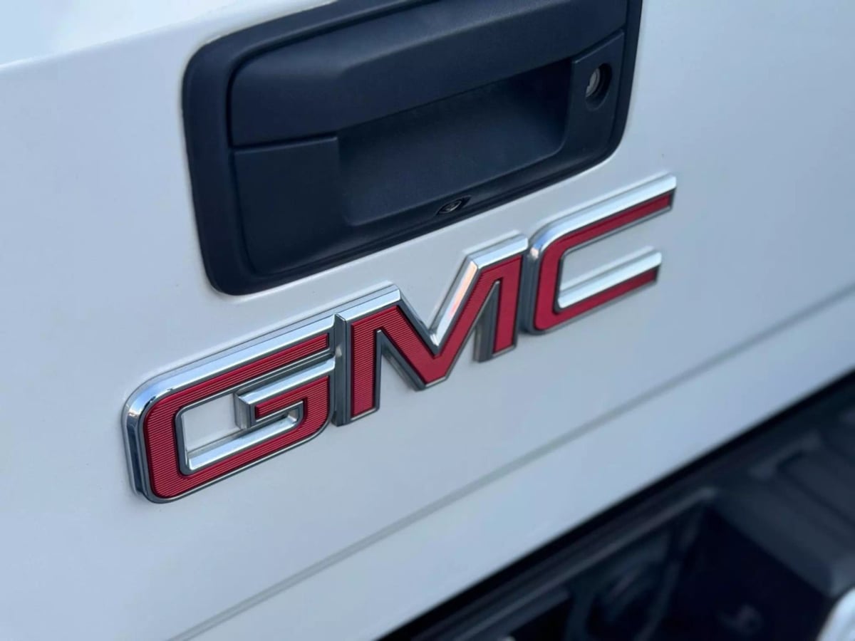 Vehicle image 14 of 49