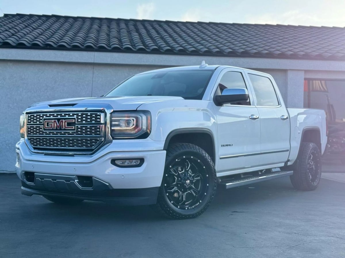 Vehicle image 2 of 49