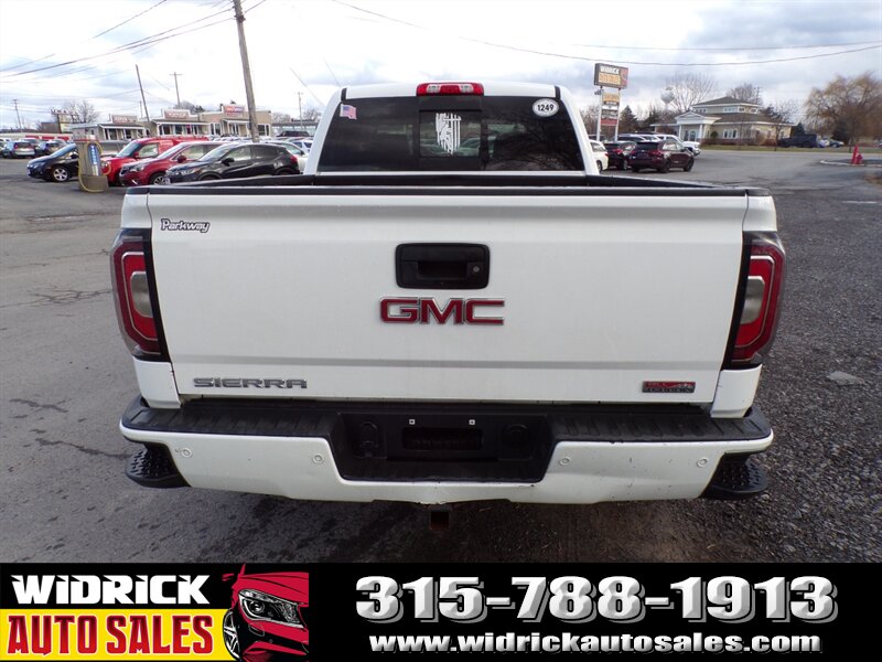 Vehicle image 8 of 10