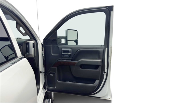 2016 GMC Sierra 2500HD SLT Image 14 of 34