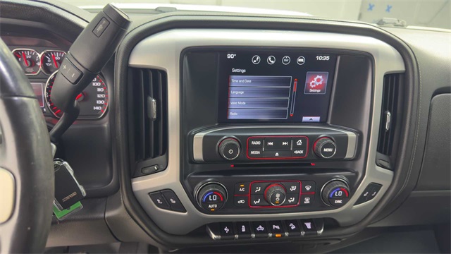 2016 GMC Sierra 2500HD SLT Image 23 of 34