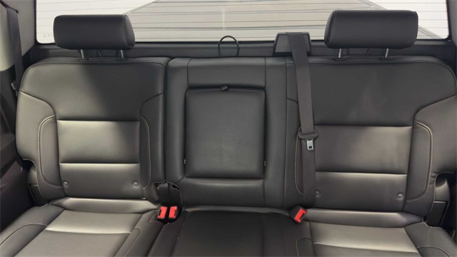 2016 GMC Sierra 2500HD SLT Image 15 of 34