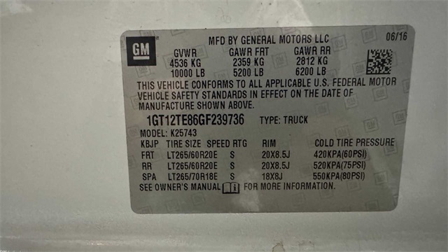 2016 GMC Sierra 2500HD SLT Image 27 of 34