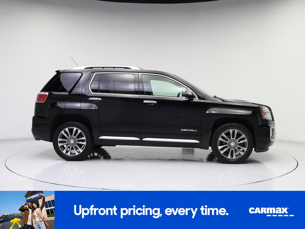 2016 GMC Terrain Denali Image 4 of 29