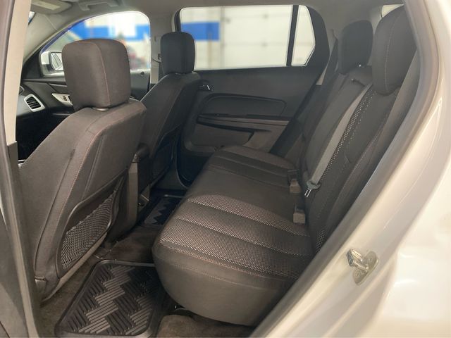 Vehicle image 15 of 27