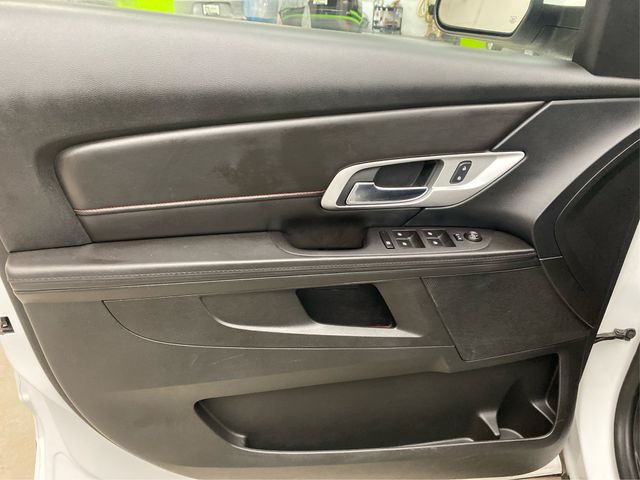 Vehicle image 22 of 27
