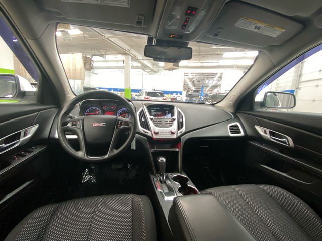 Vehicle image 17 of 27