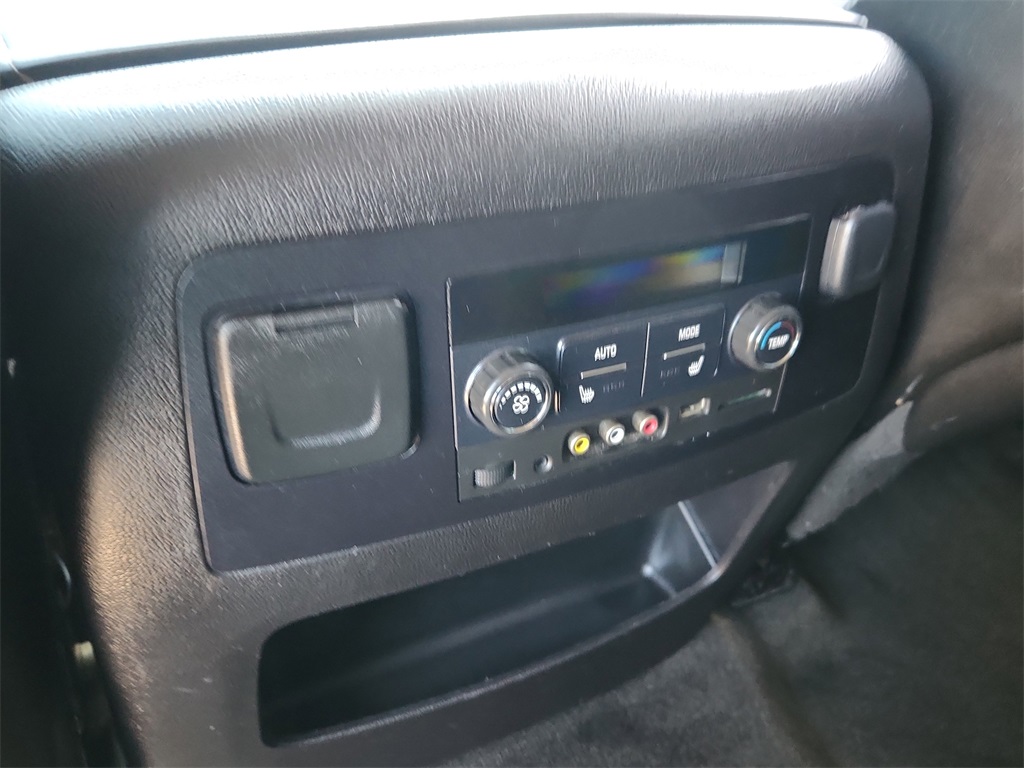 Vehicle image 11 of 29